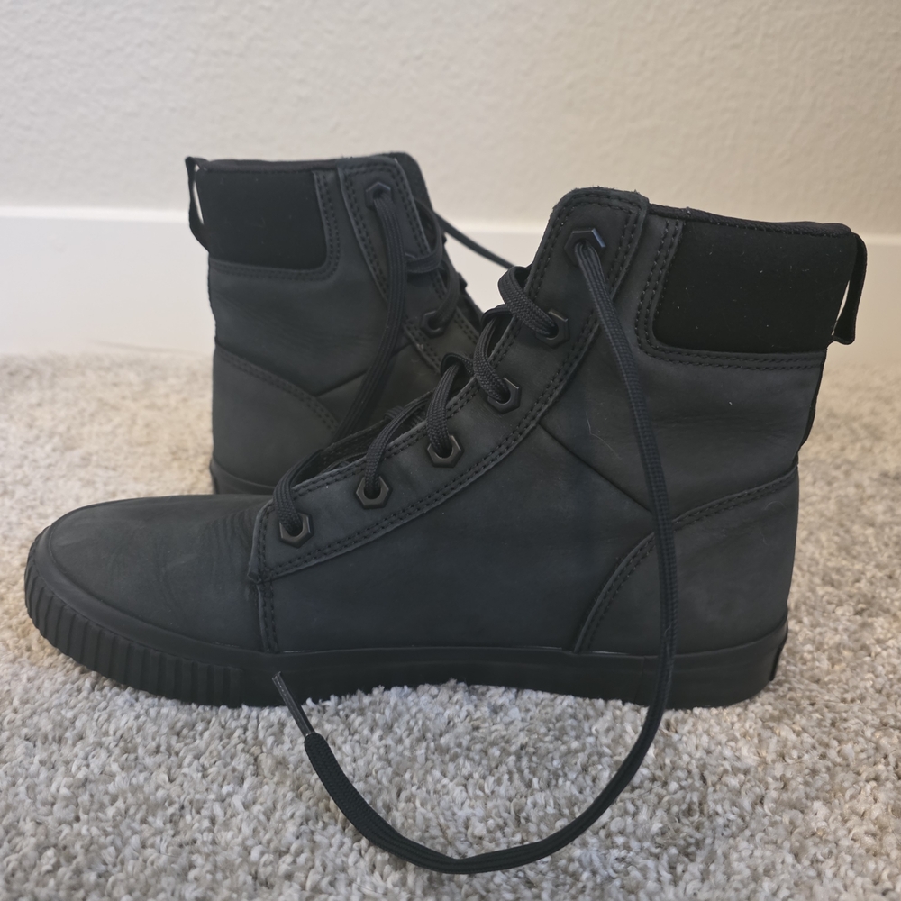 Timberland Women's Black High-Top Sneakers - Picture 7 of 11